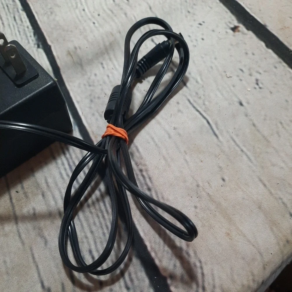 YHI YC-1015-15 AC Power Adapter 15V DC‎ 1A 100-120V Input OEM Replacement Supply